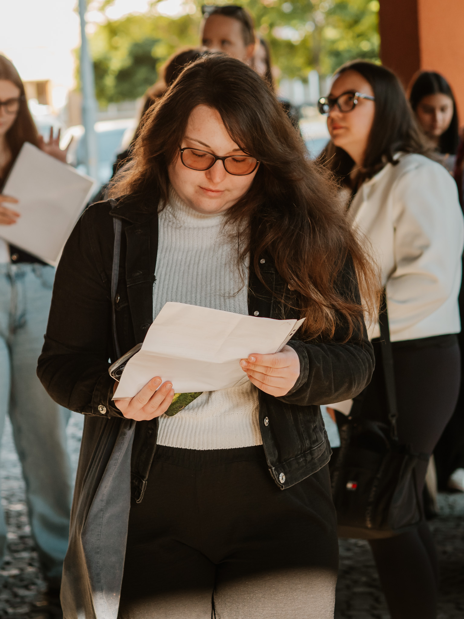 Studenti před přijímací zkouškou (květen 2025)