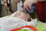 Kurz dystokie ramének s následnou resuscitací novorozence 